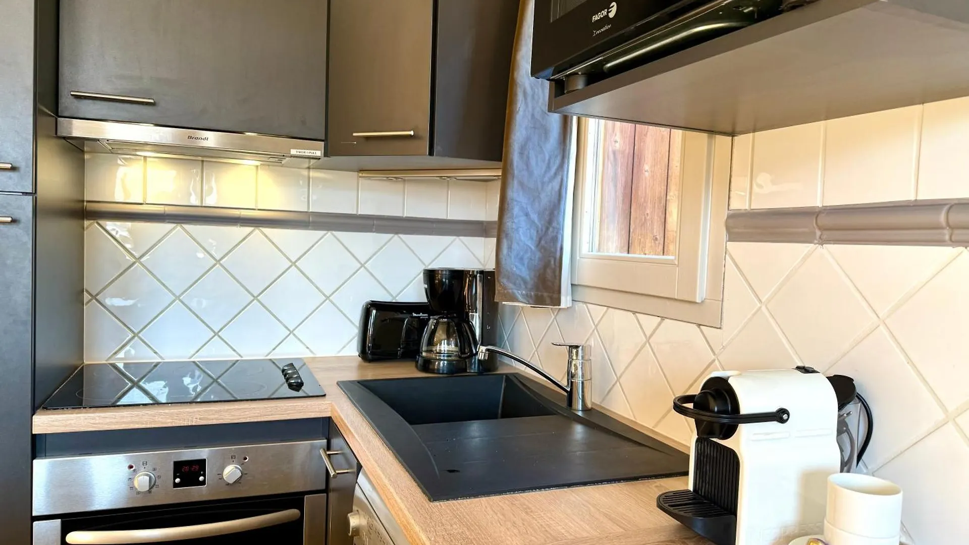 Appartement 6 8 Personnes, Balcon Vue Montagne, Ski Aux Pieds Val Thorens Apartmán