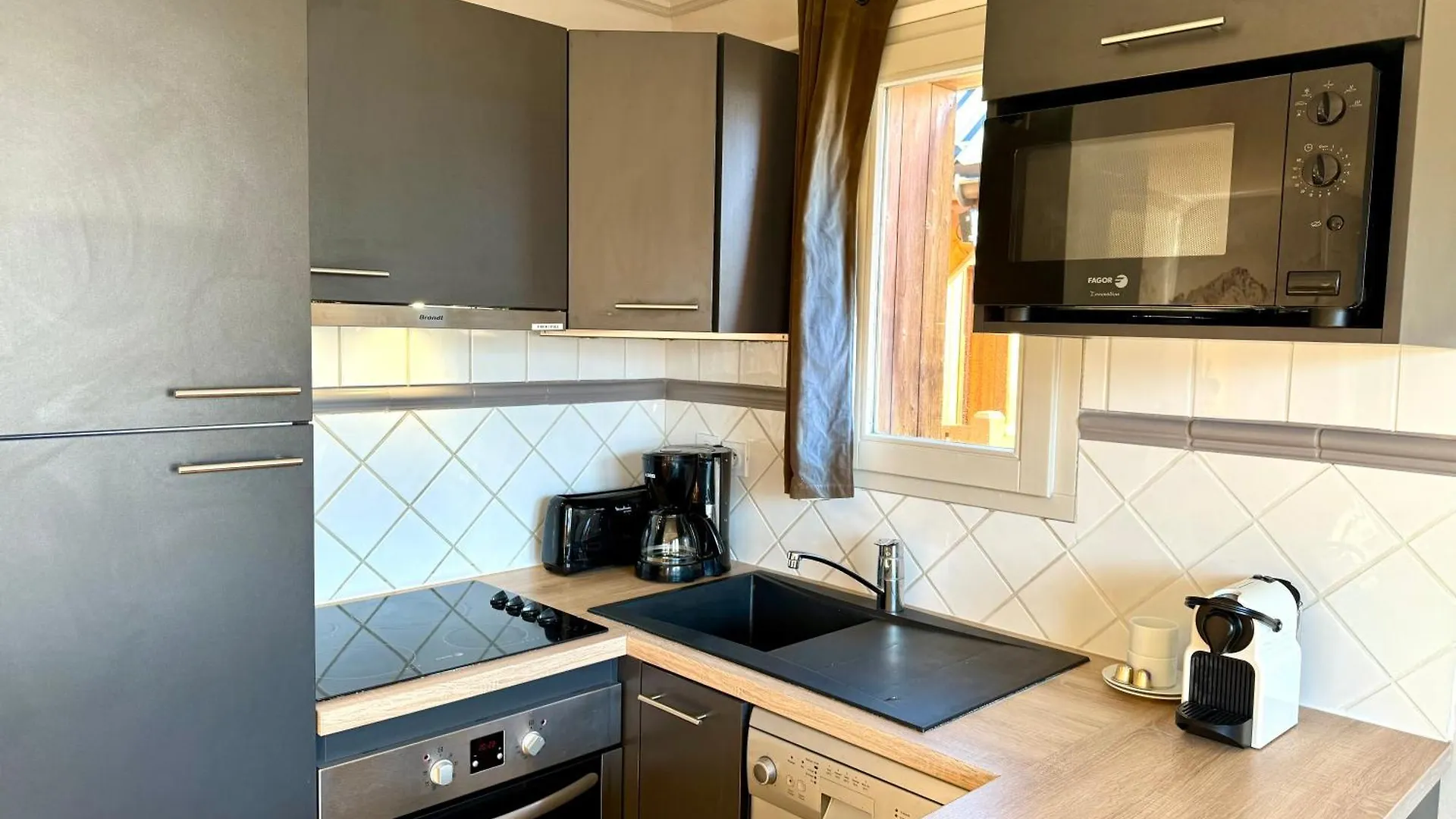 Appartement 6 8 Personnes, Balcon Vue Montagne, Ski Aux Pieds ヴァル・トランス